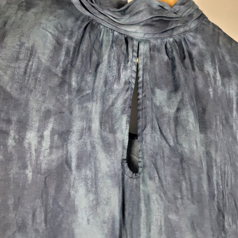 White House Black Market long sleeve Mock neck Keyhole blouse size 0 / XS - Picture 5 of 11